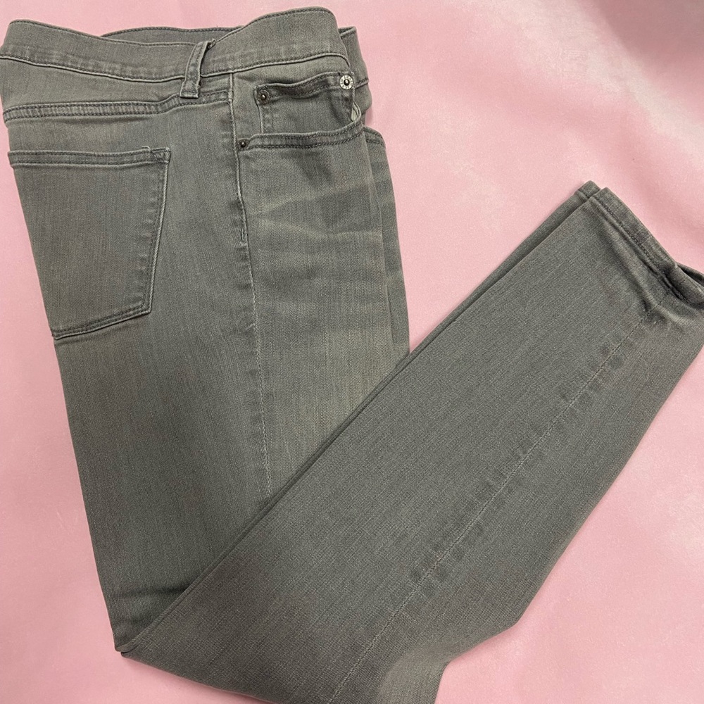 J. Crew skinny jeans EUC Gray size 28